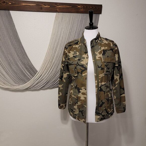 Walking on Sunshine Camo Jacket Sz S - Picture 4 of 6